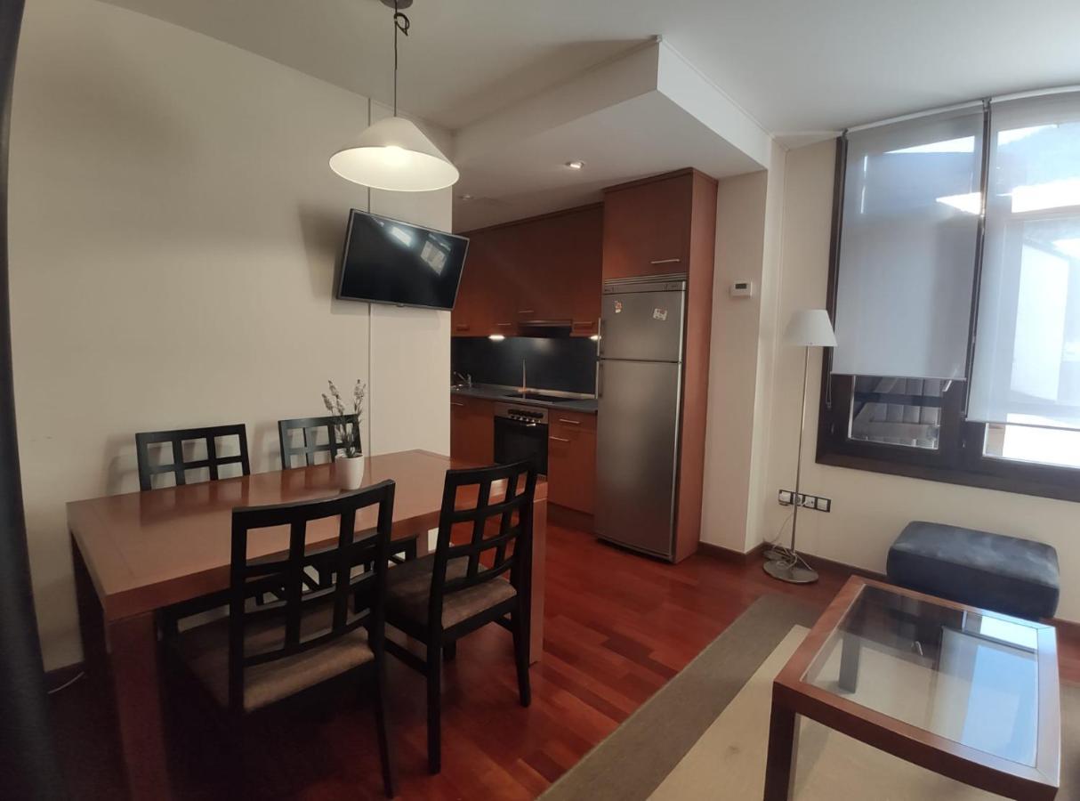 Apartamento Montes De Villanúa Eksteriør billede
