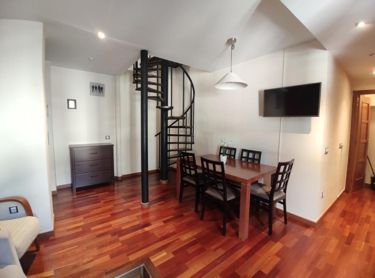 Apartamento Montes De Villanúa Eksteriør billede